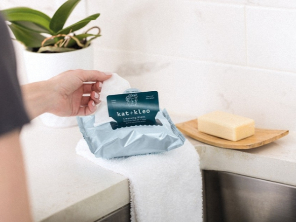 有没有一种不干胶材料能在规定时间范围内撕掉不留残胶？